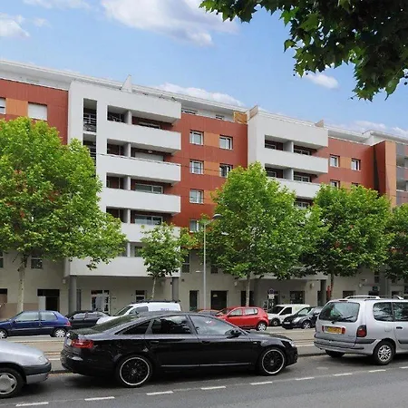Residhome Ferrand Gergovia Aparthotel 3*