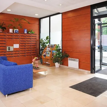 Aparthotel Residhome Ferrand Gergovia 3*